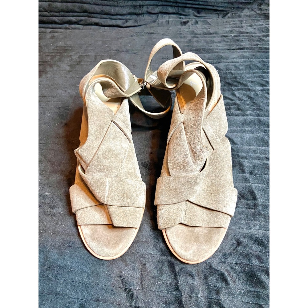 Marc Fisher LTD Tan Suede Crisscross Block Heel Sandals Ankle Strap Size 7.5M
